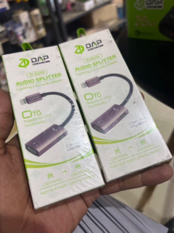 AUDIO SPLITTER IPHONE  D-AU10 (Co)
