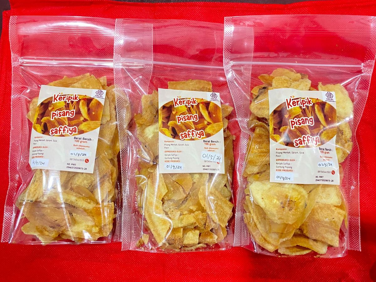 KERIPIK PISANG SAFFIYA