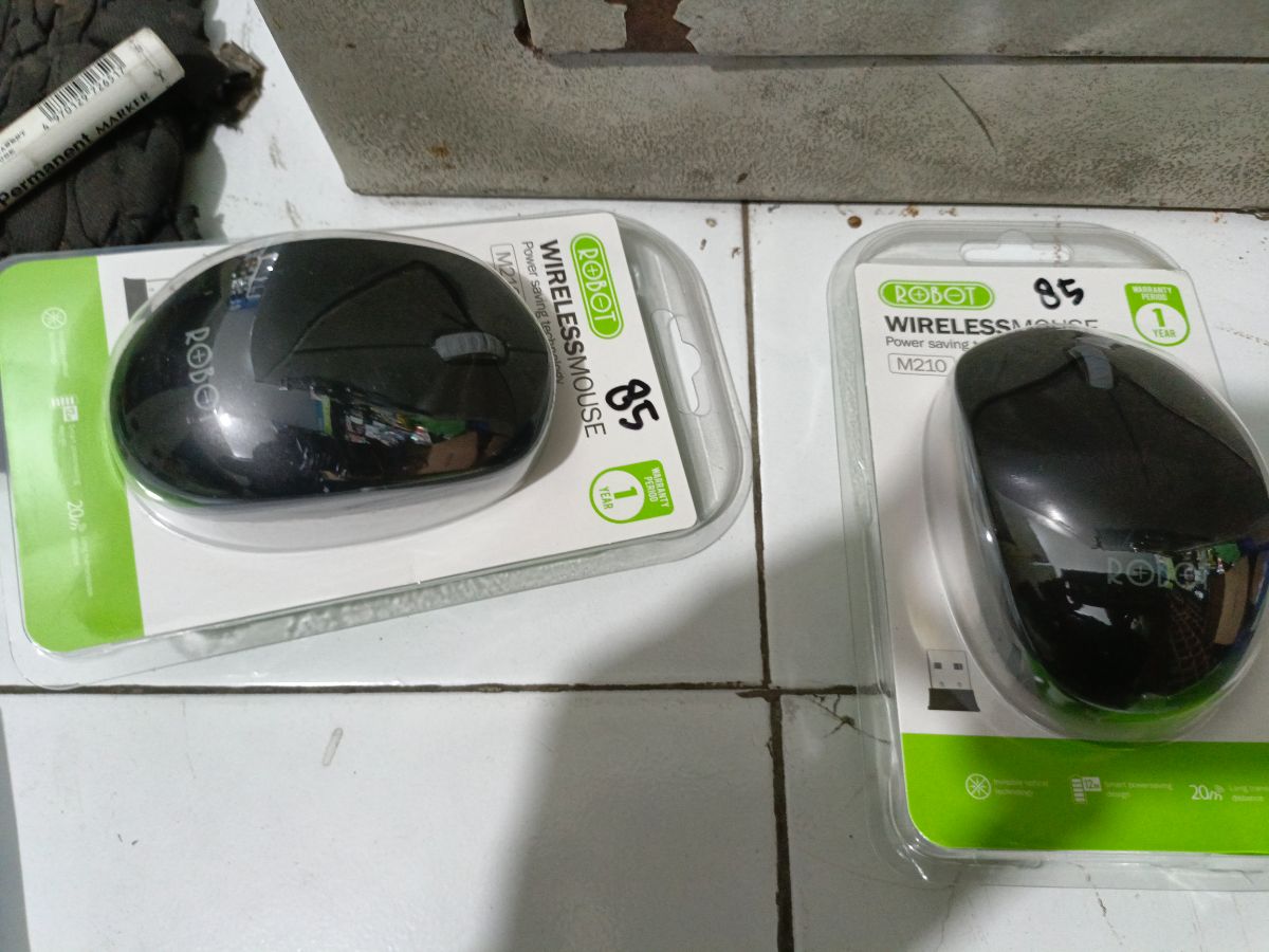 Mouse M210