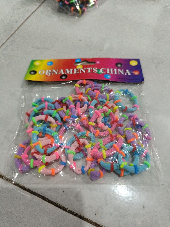 Ikar rambut donat garis k