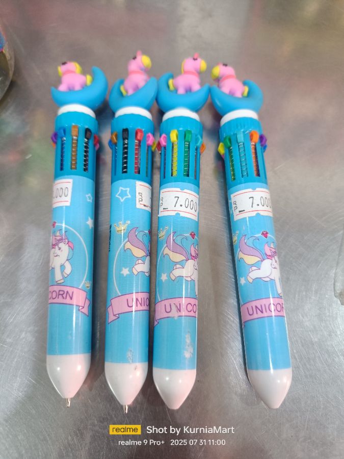 Pulpen karakter 10 warna