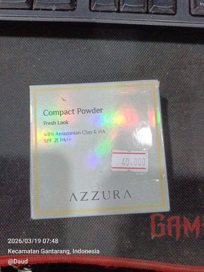 Azzura Compact powder 
