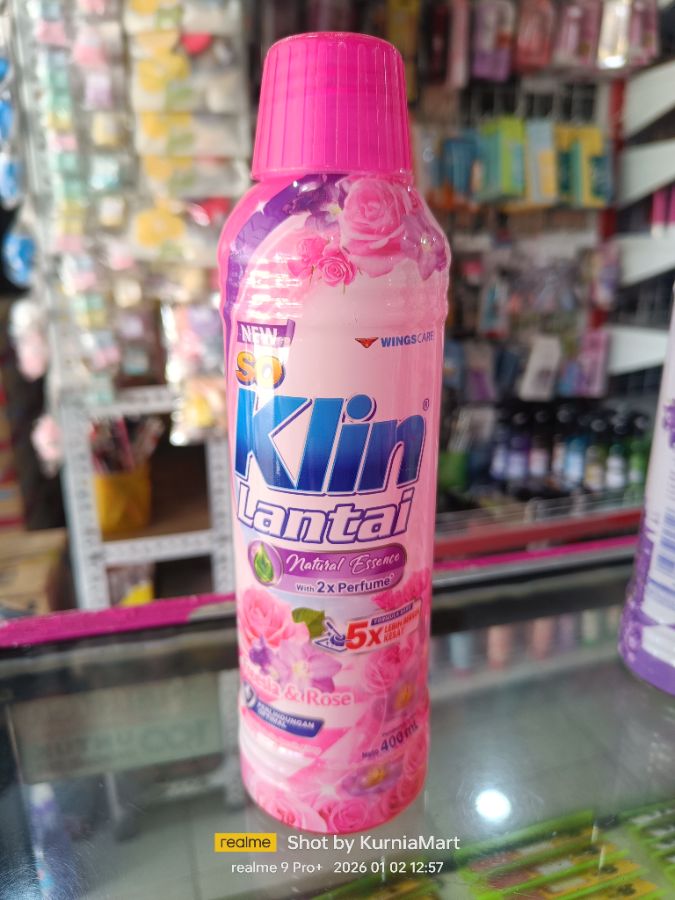 SoKlin lantai merah muda botol 450ml