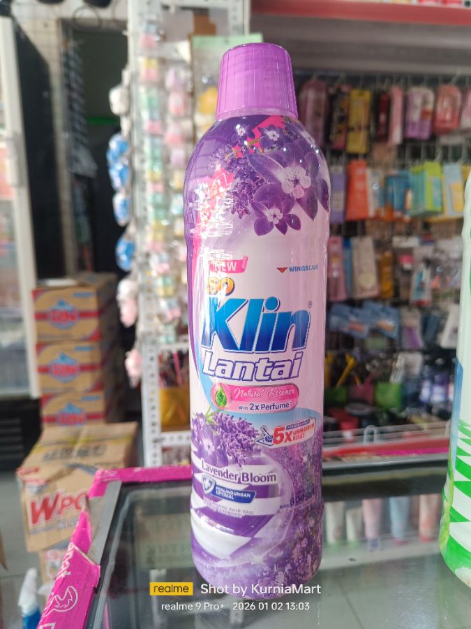 SoKlin lantai ungu botol 900ml