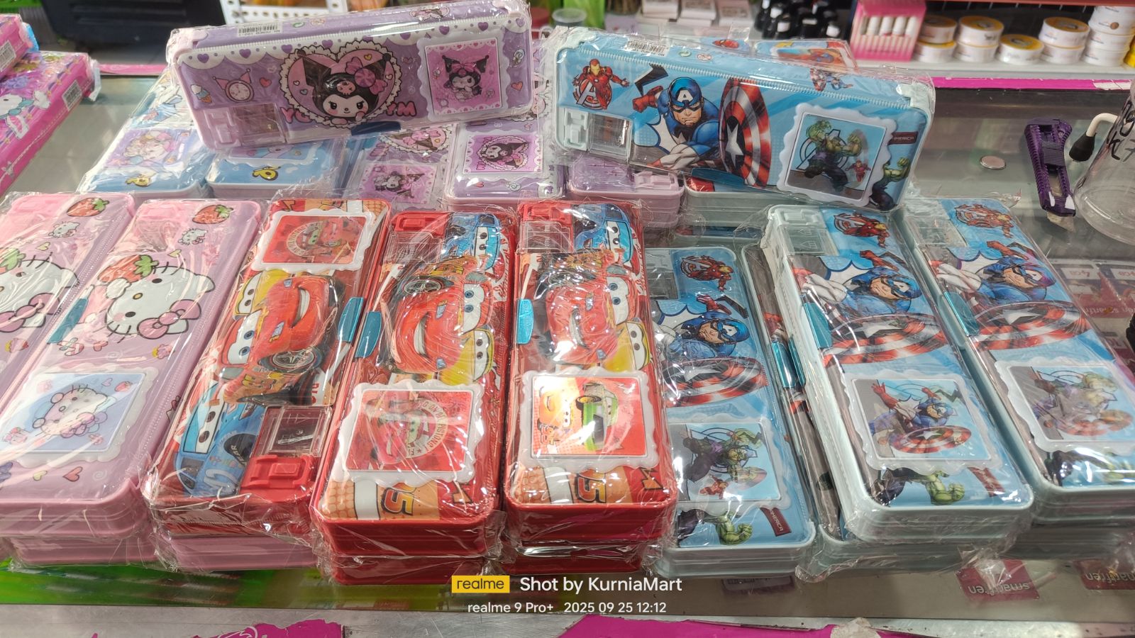 Tempat pensil kalkulator