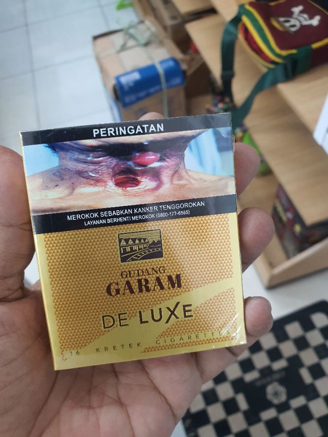 Rokok Deluxe 16 kretek