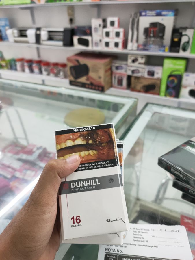 Rokok dunhil putih 16