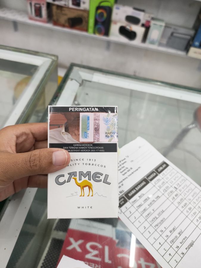 Rokok camel putih 20bt