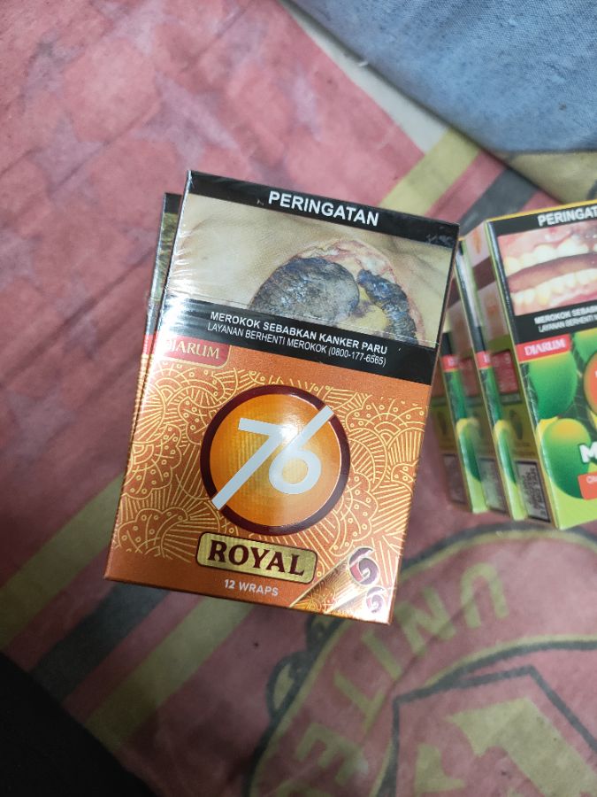 Rokok 76 royal 