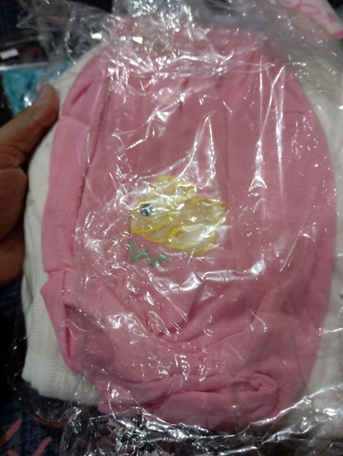 Celana Pendek Bayi
