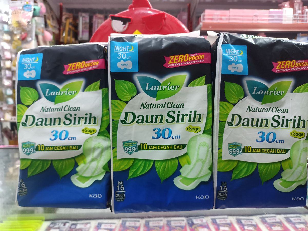 Laurier daun sirih night 16pads