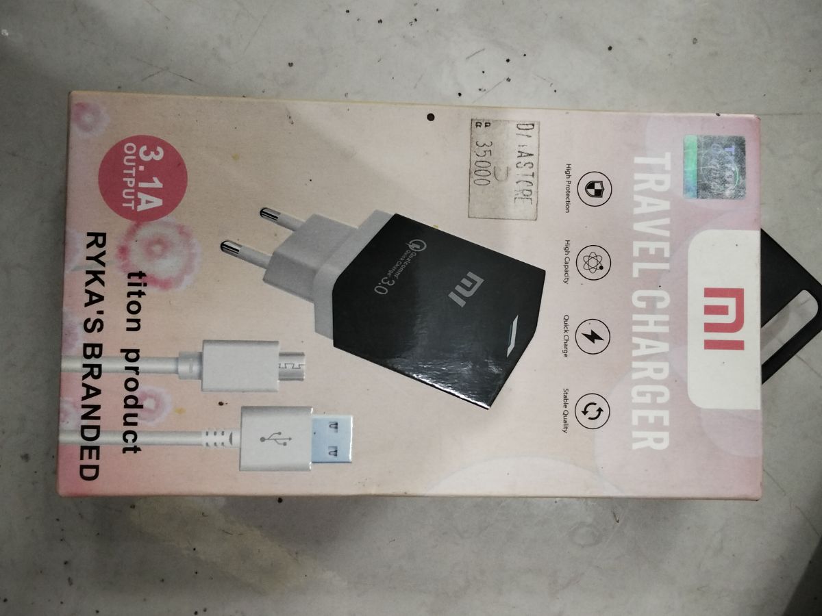 Titon mi travel charger 