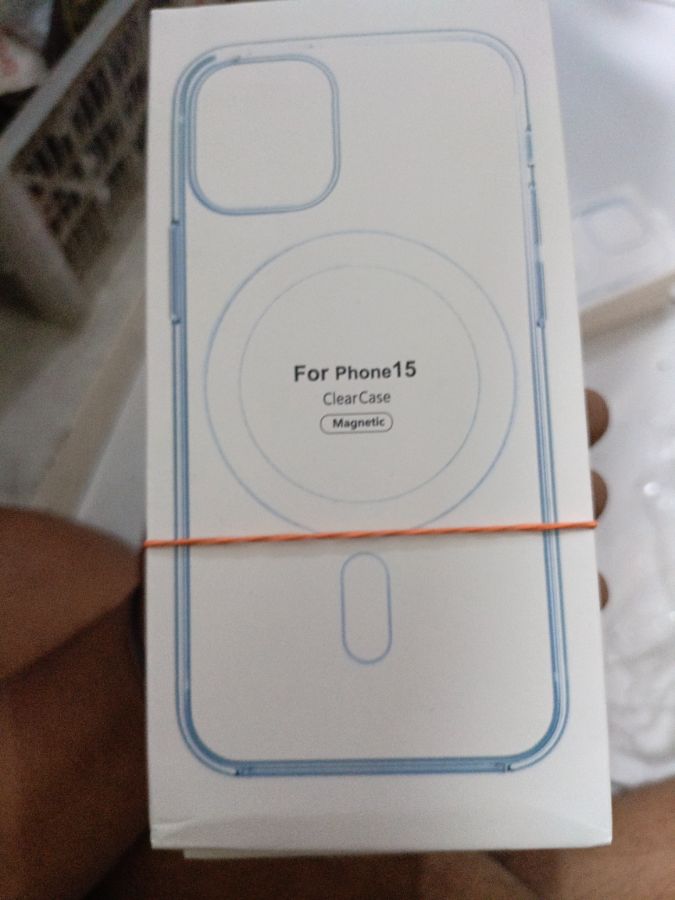 C. MAGNETIC IPHONE 15