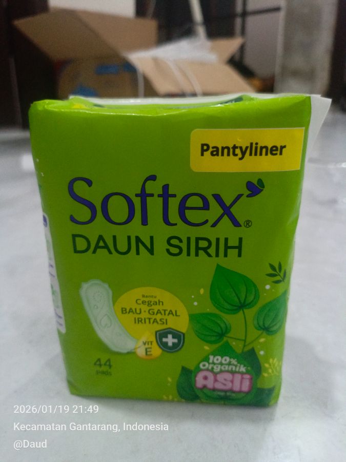 Softex pantyliner sirih 44p