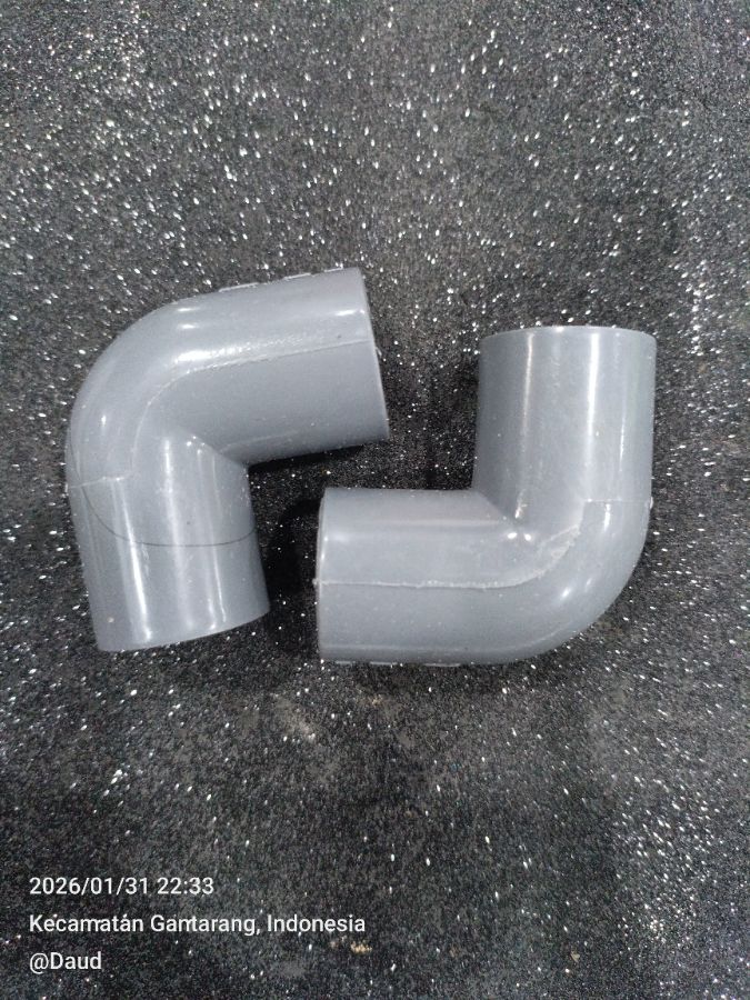 Sambungan pipa L 1/2 inch