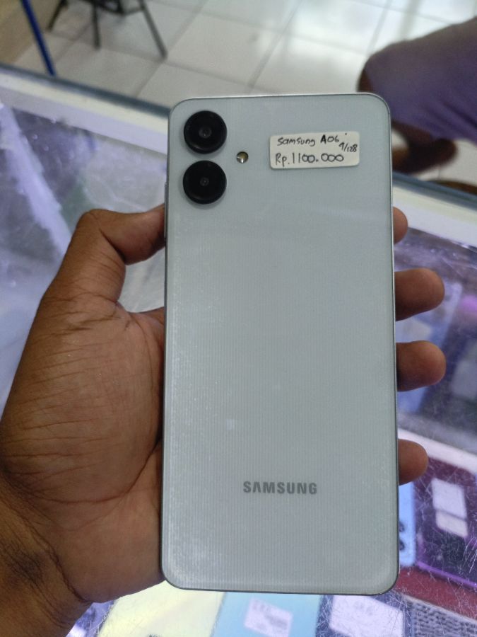 SAMSUNG A06 4/128