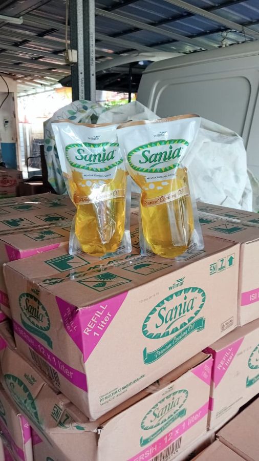 Minyak sania 1liter kartonan