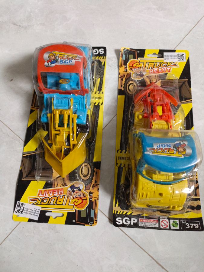 Mobil truk heavt 379