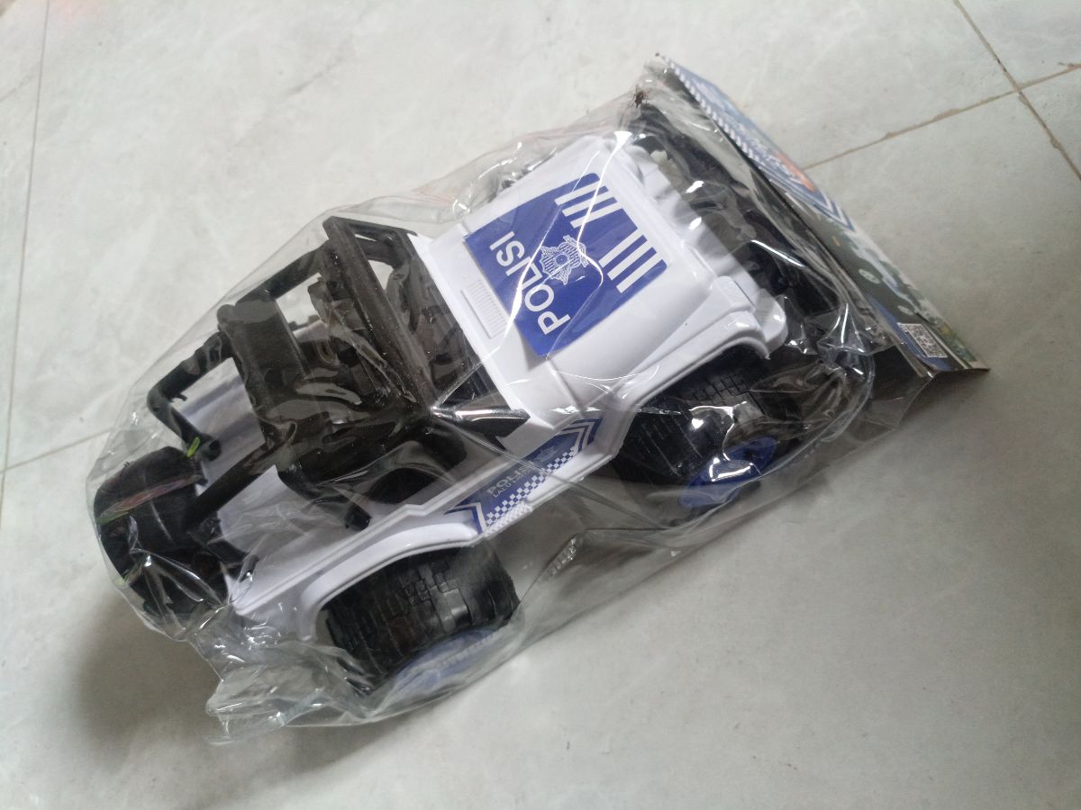 Mobil polisi patwal oct 6058