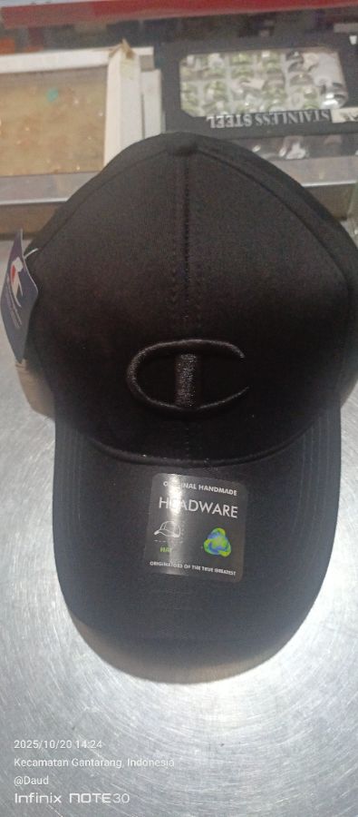 Topi kain hitam bordir