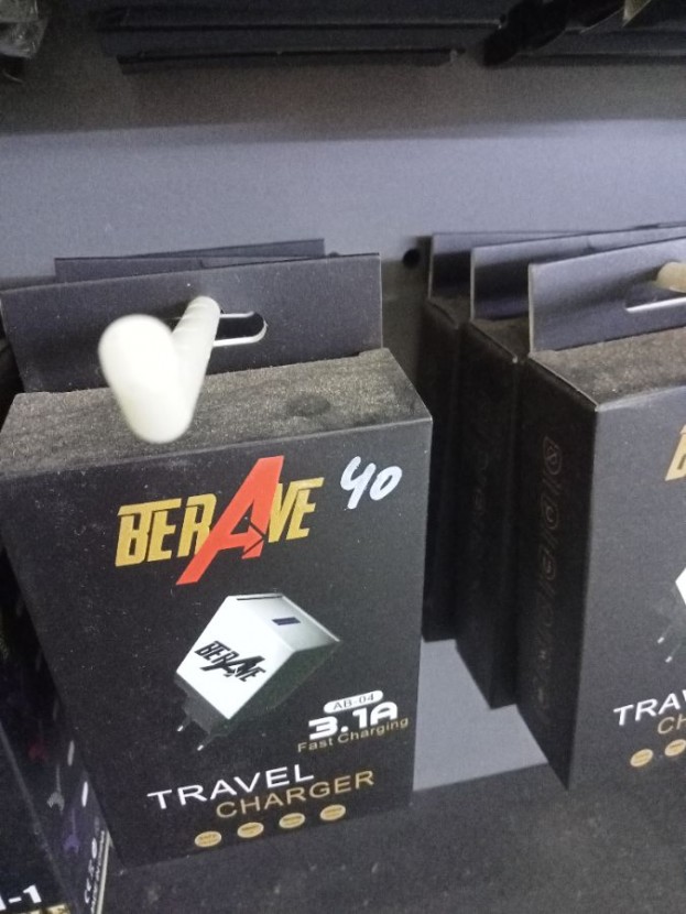UGO BERAVE AB-04 MICRO