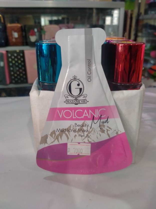 MASKER MADAM GIE VOLCANIC