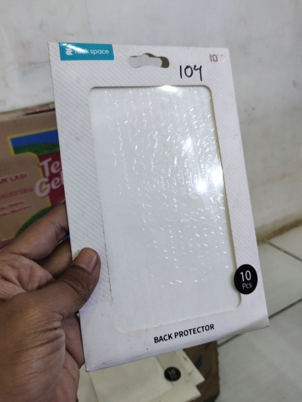 TG BELAKANG HM104