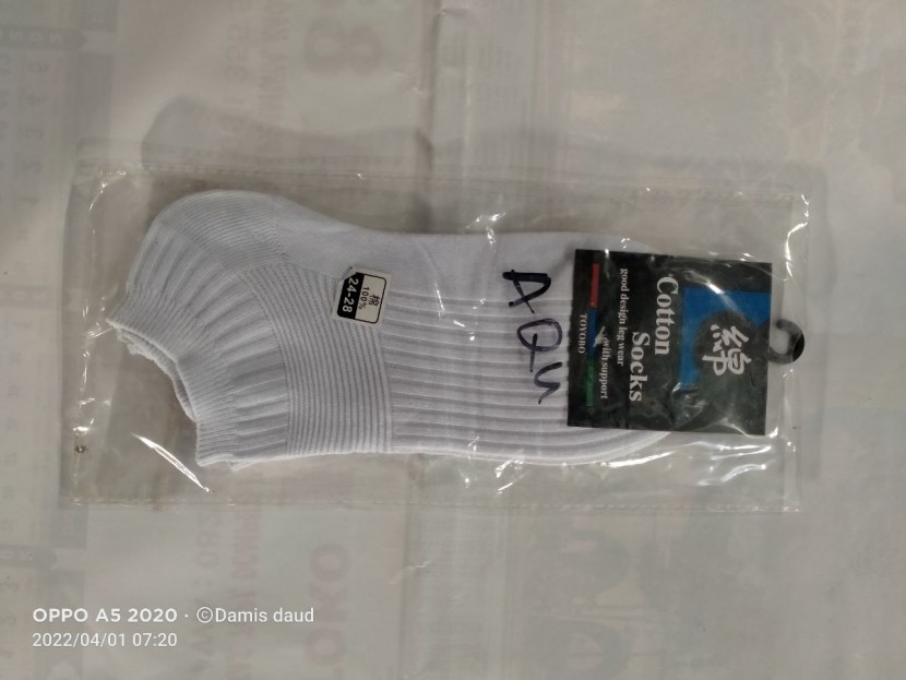 KAOS KAKI TUMIT CAMPUR