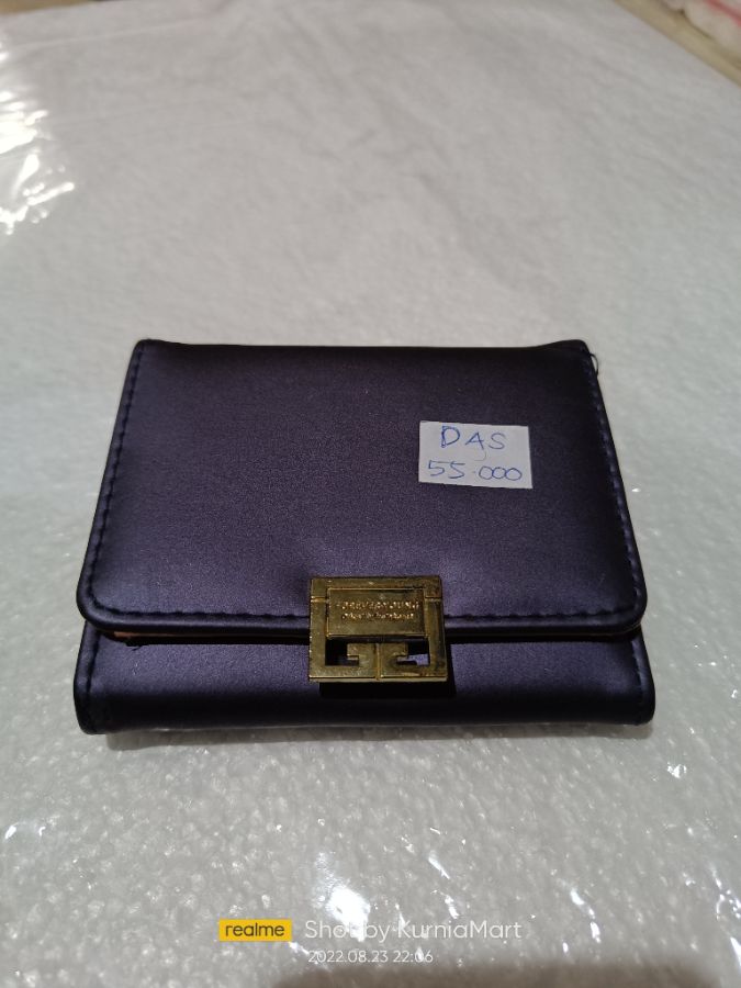 DOMPET CEWEK 