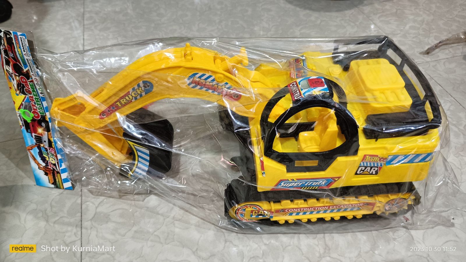 MOBIL SENDOK BESAR