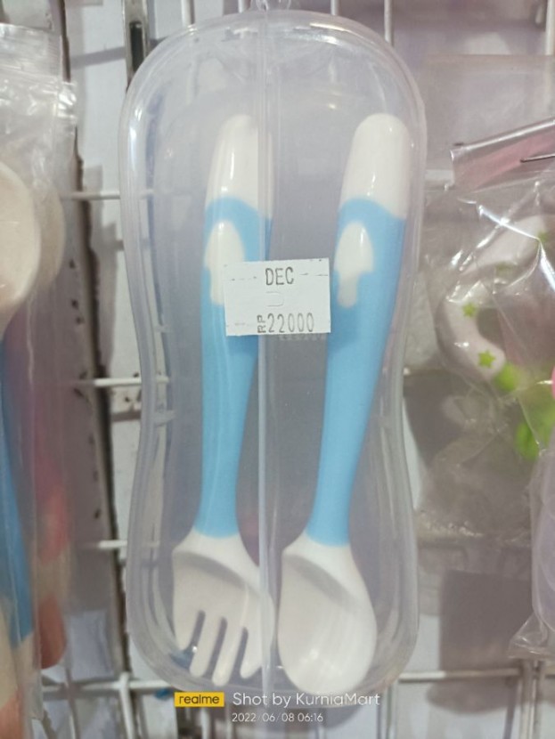 SENDOK MAKAN + GARPU BABY TEMPAT