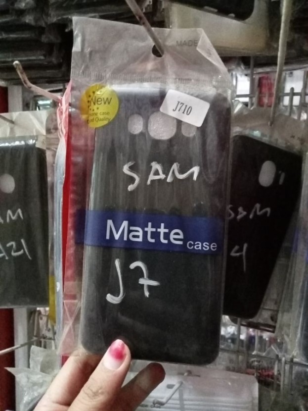 SAMSUNG J7