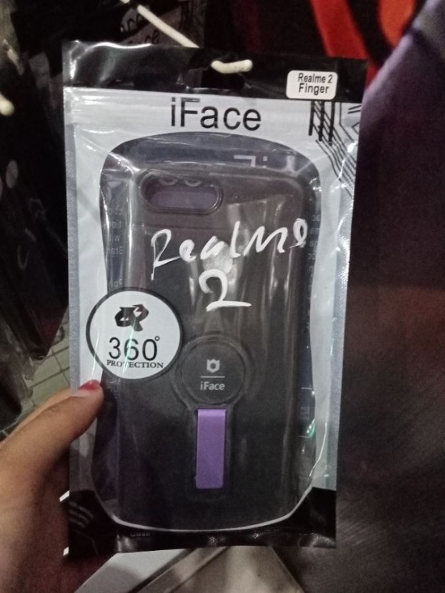 REALME 2