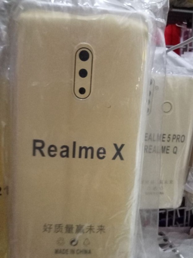 REALME X