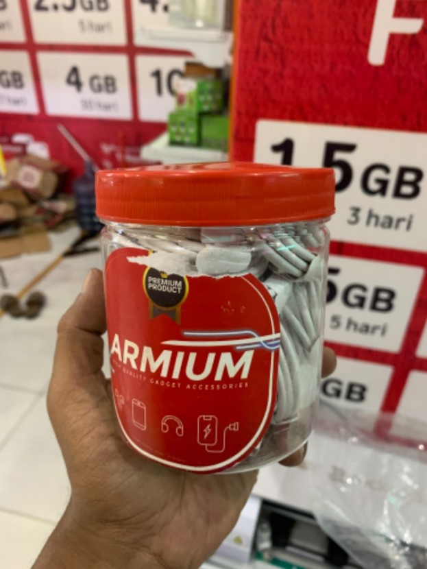 TOPLES IPHONE ARMIUM