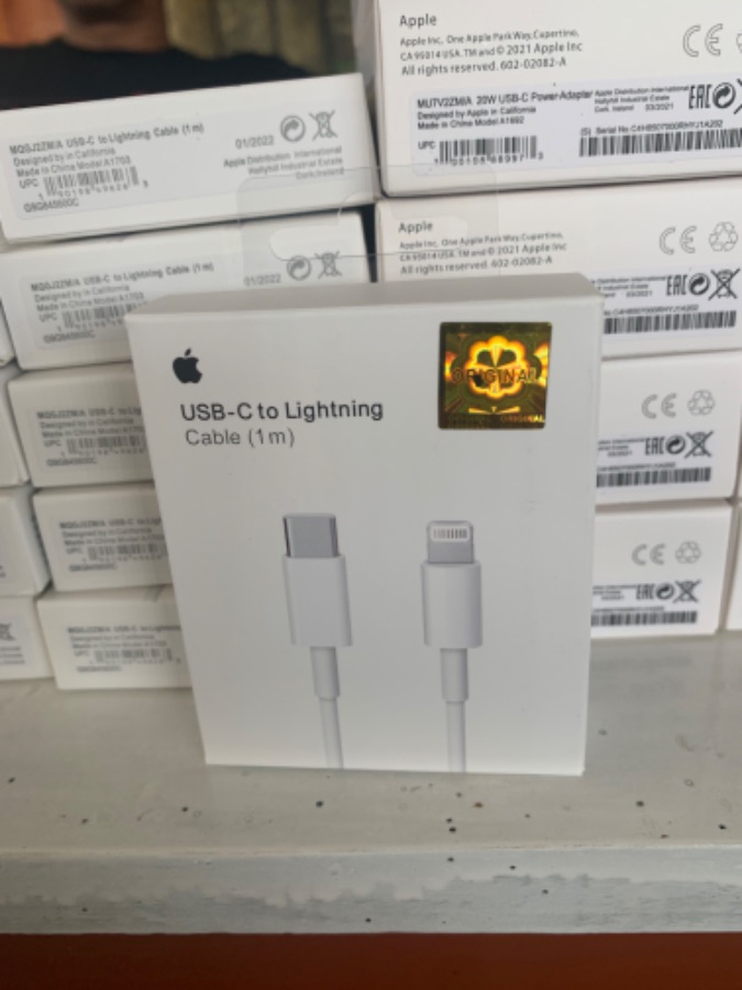 KABEL DATA IPHONE C to LIGHTNING ORI