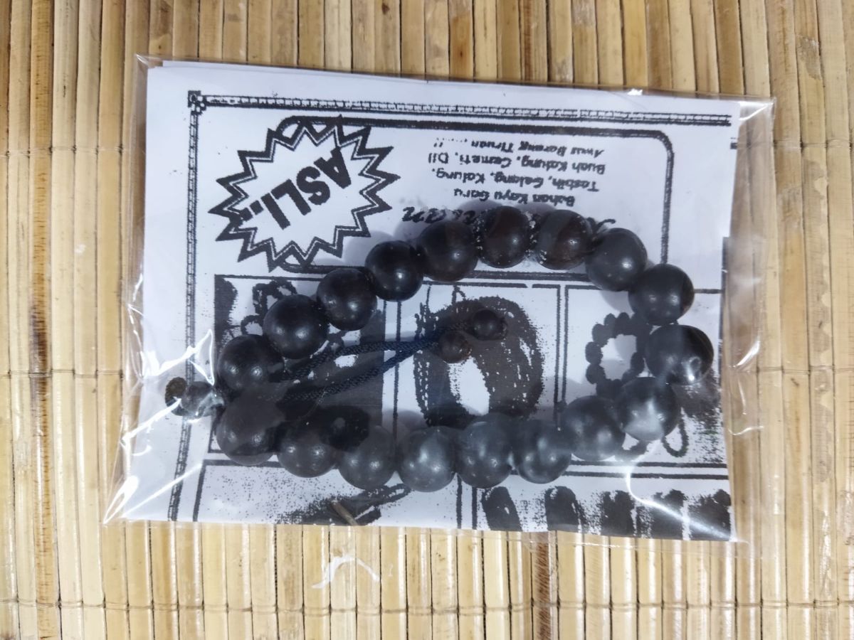 GELANG GAHARU KHALIL