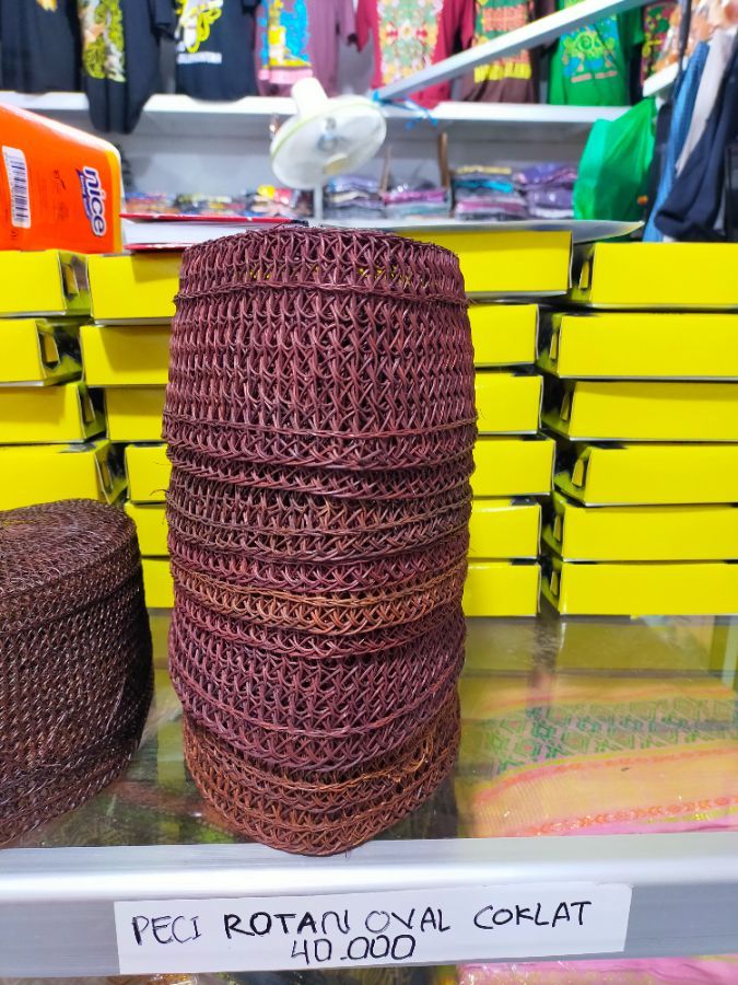 PECI ROTAN COKLAT 