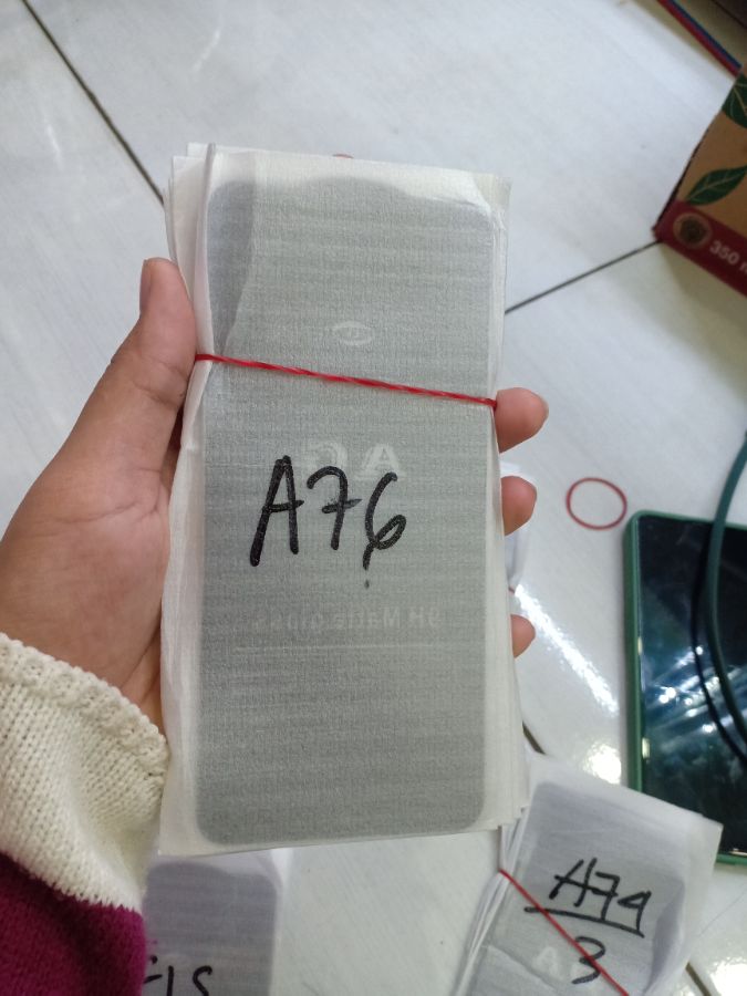 OPPO A76
