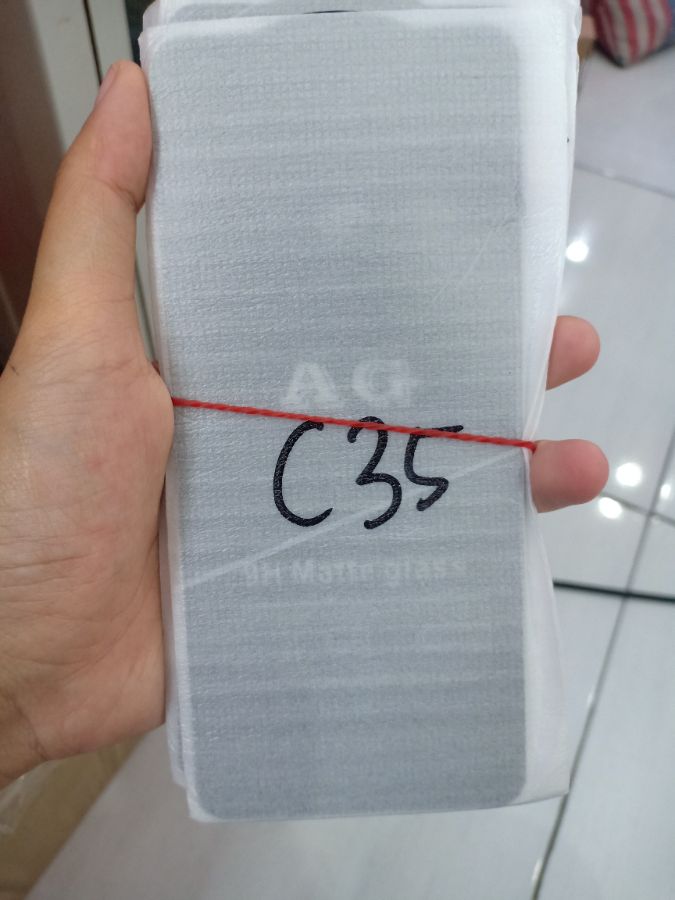 REALME C35