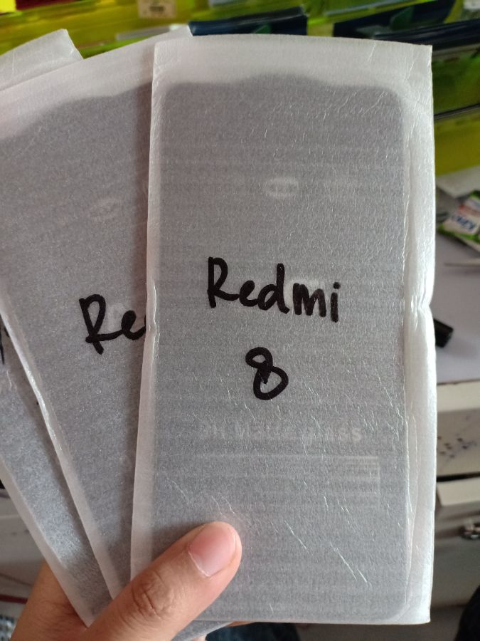 REDMI 8