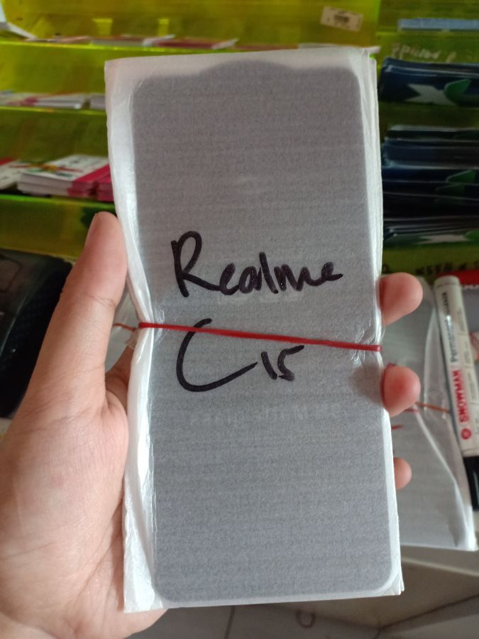 REALME C15