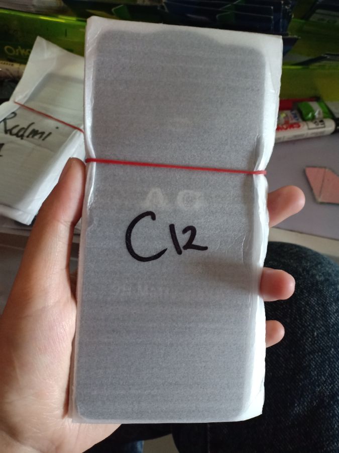 REALME C12