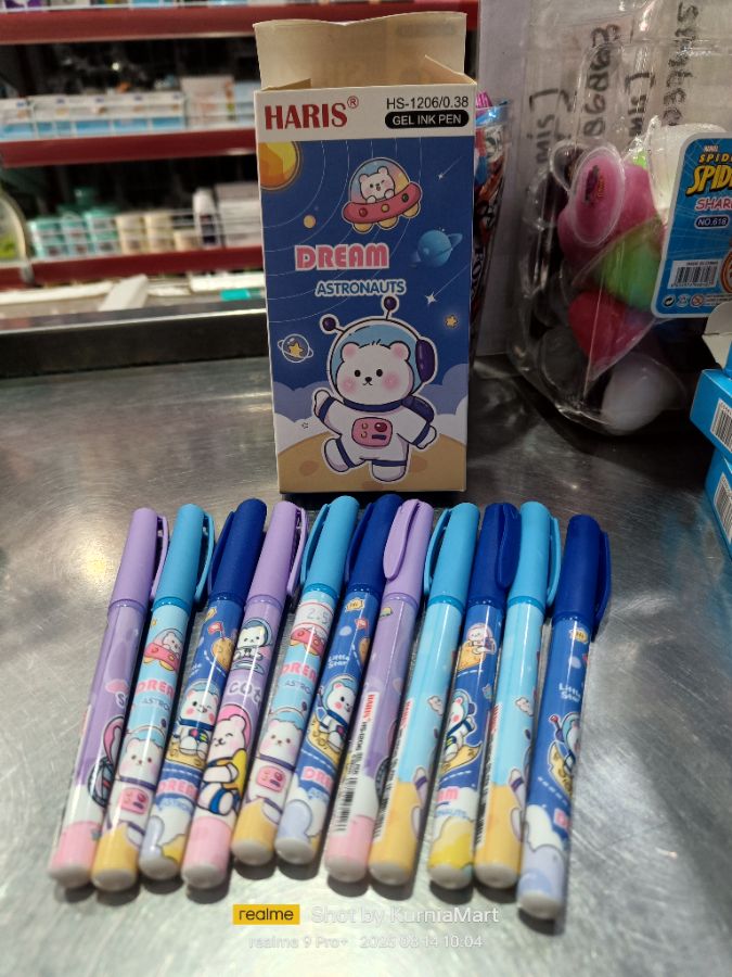 Pulpen Haris astronot