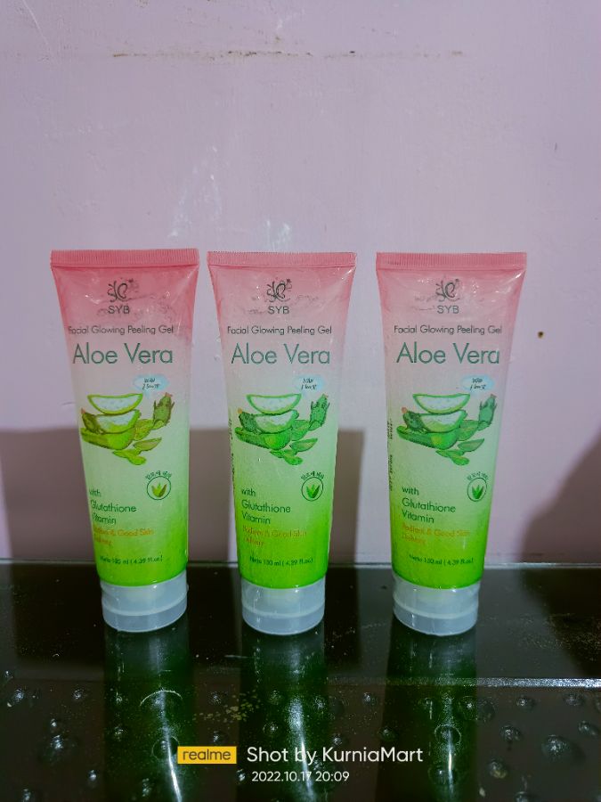 ALOE VERA FACIAL GLOWING GEL