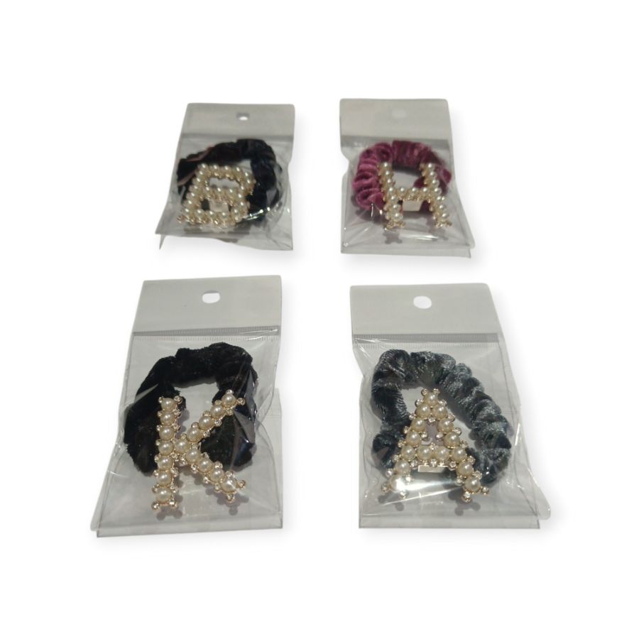 Ikat rambut bludru huruf