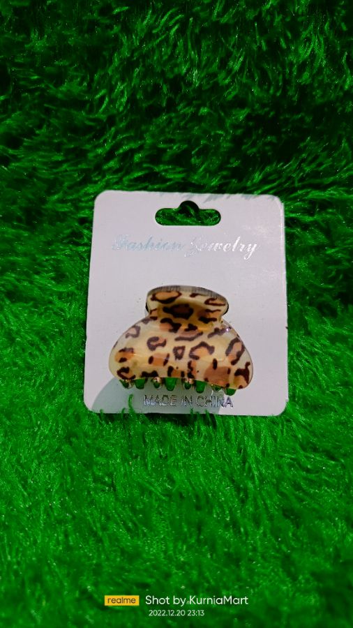 JEPIT MACAN TANGGUNG