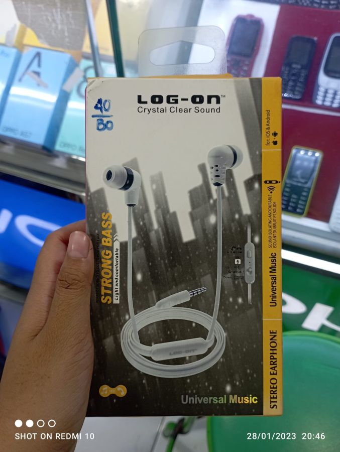 Headset Log On Strong Bass