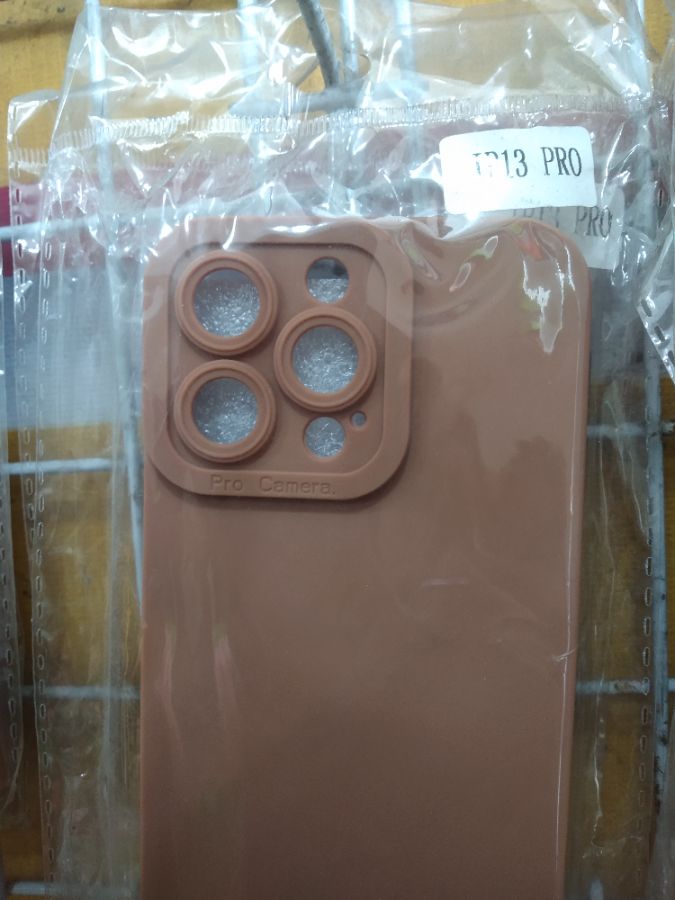 C. P IPHONE 13 PRO