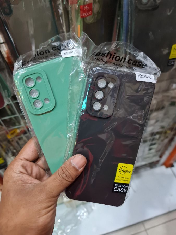 Case BEYOND OPPO RENO5